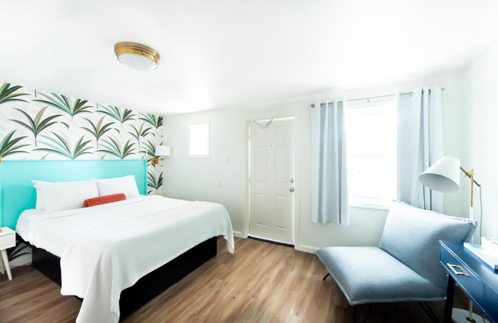 Royal Palms Motel Tybee Island Extérieur photo
