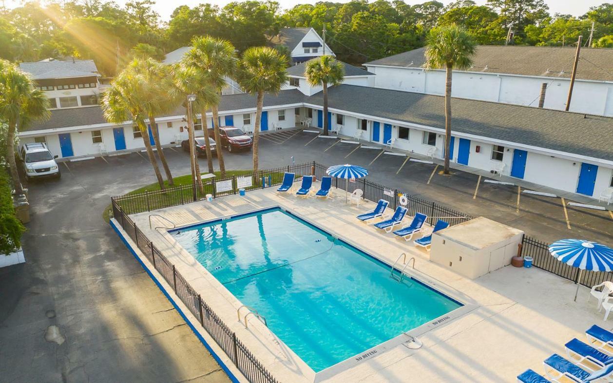 Royal Palms Motel Tybee Island Extérieur photo